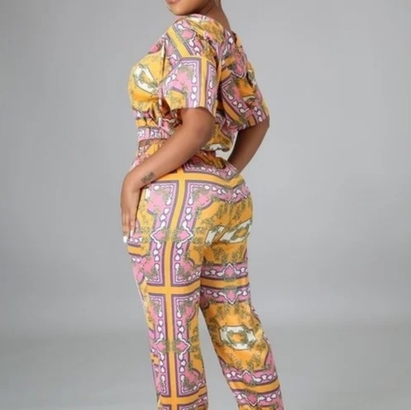 Two Piece Set - Picture 3 of 3